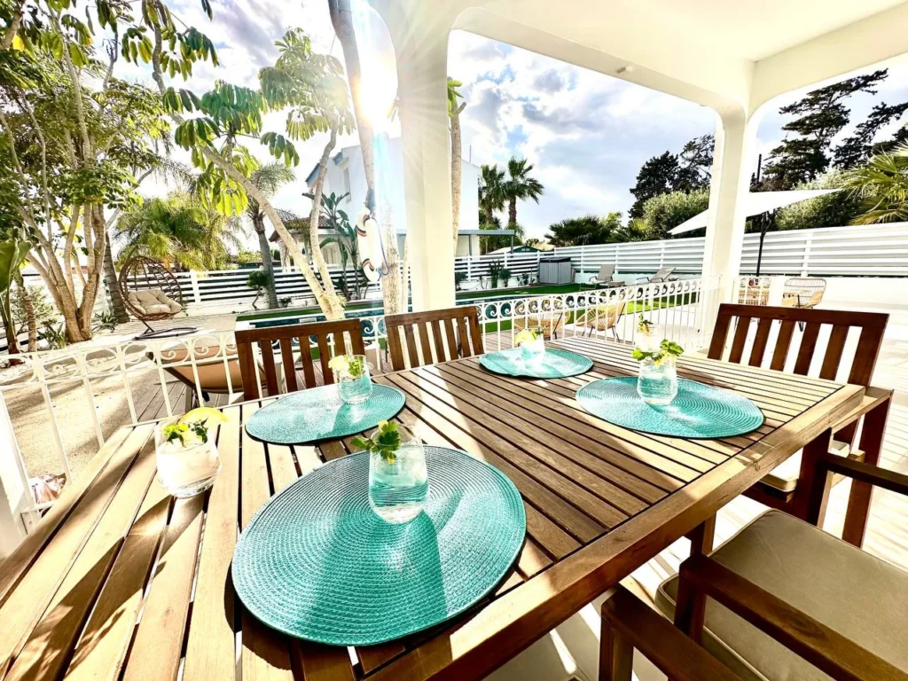 Dream Tropicana Villa